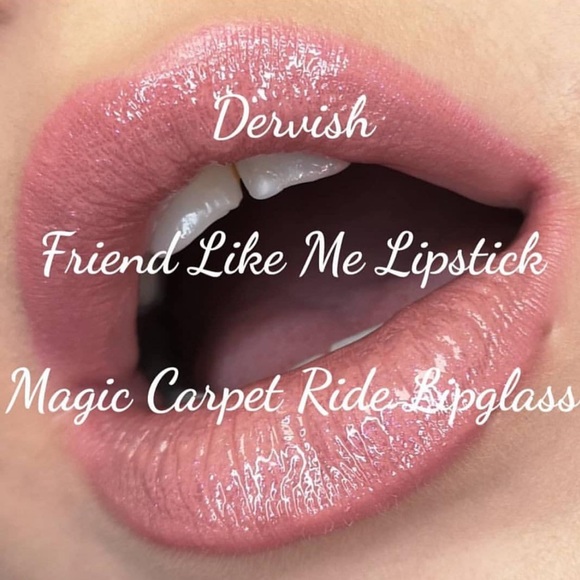 🧞‍♂️LE🧞‍♂️MAC Aladdin Collection Lipglass- Magic Carpet Ride - Picture 11 of 16